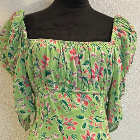 Wayf Liv Green floral puff sleeve dress. NWT - Picture 2 of 5